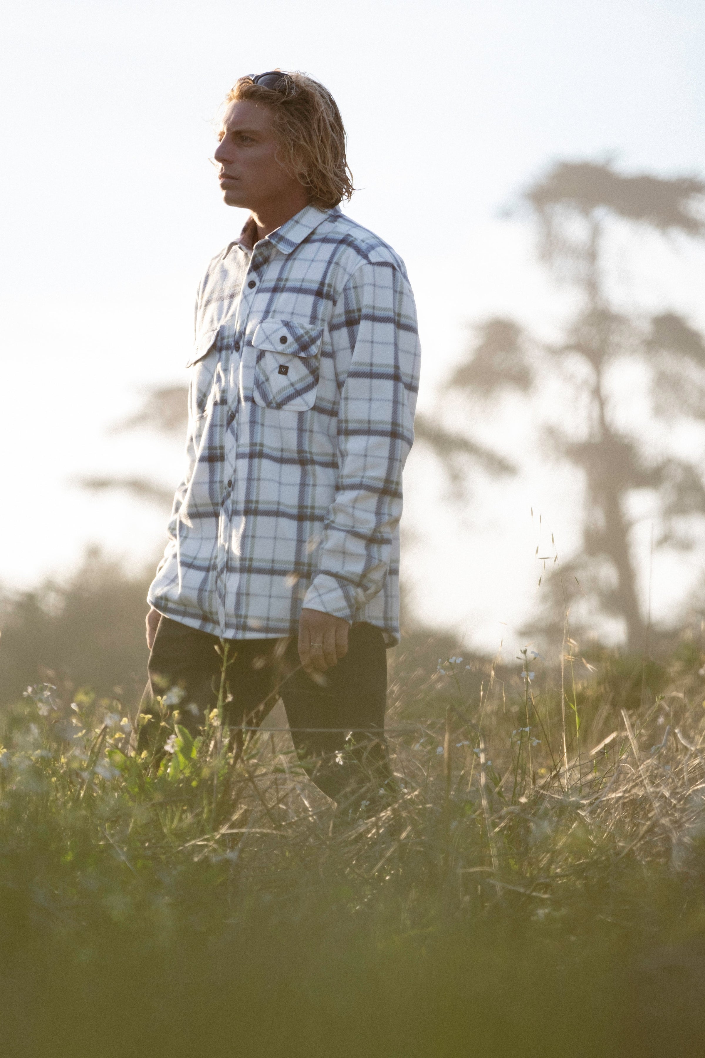 Shirts & Flannels – ページ 2 – VISSLA JAPAN 公式オンラインストア