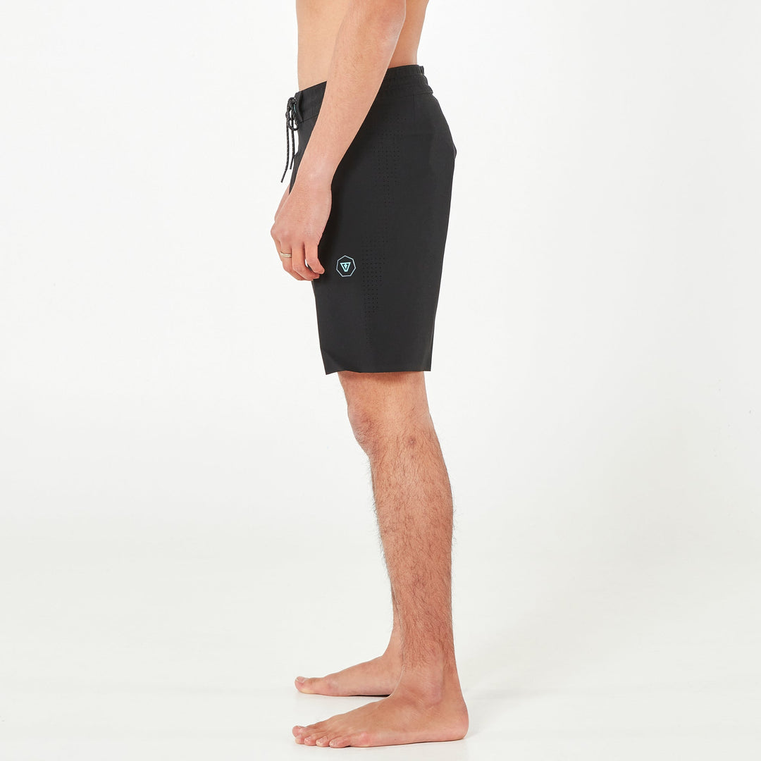 ハイシーズ 18.5